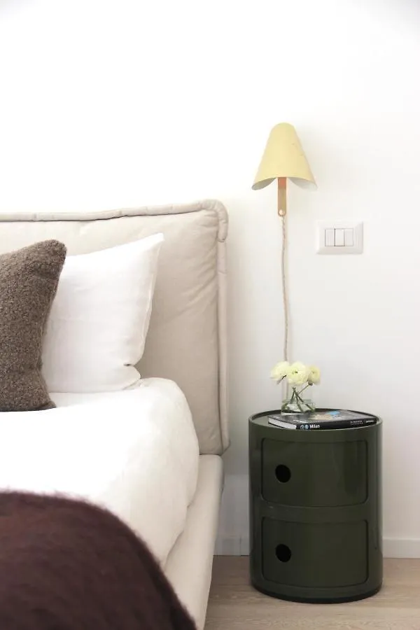Design Apartment In Risorgimento Милан